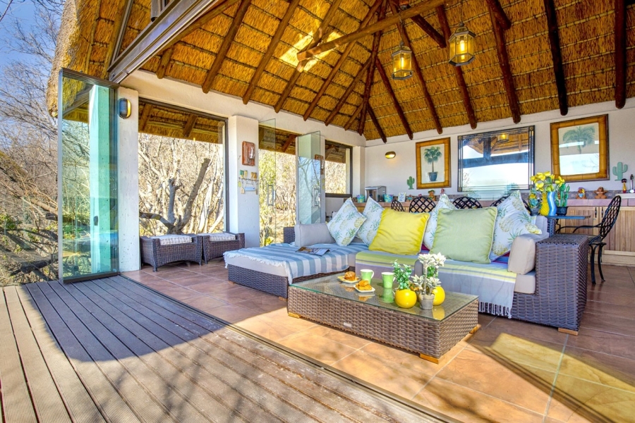 4 Bedroom Property for Sale in Boschenvaal River Front Lodges Free State